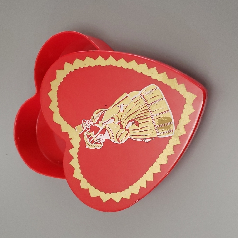 Bartons's Bonbonniere Continental Chocolates Plastic Heart Shaped Box with Lid
